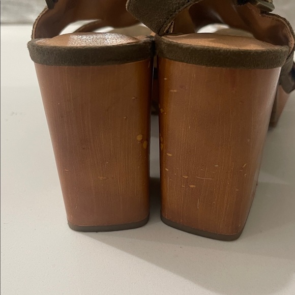 CROWN VINTAGE Olive Green Suede
Platform Chunky block Heel Ankle Straps Sz 7.5 - Picture 5 of 15